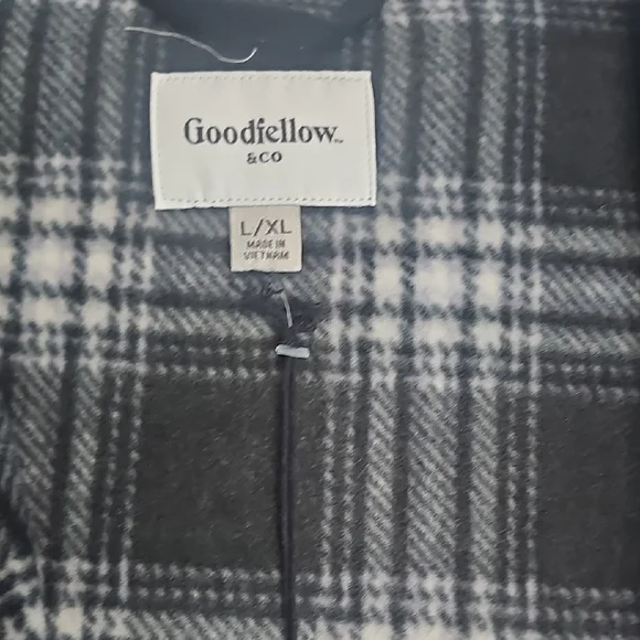 Goodfellow & Co Black and White Plaid Robe - Picture 3 of 7